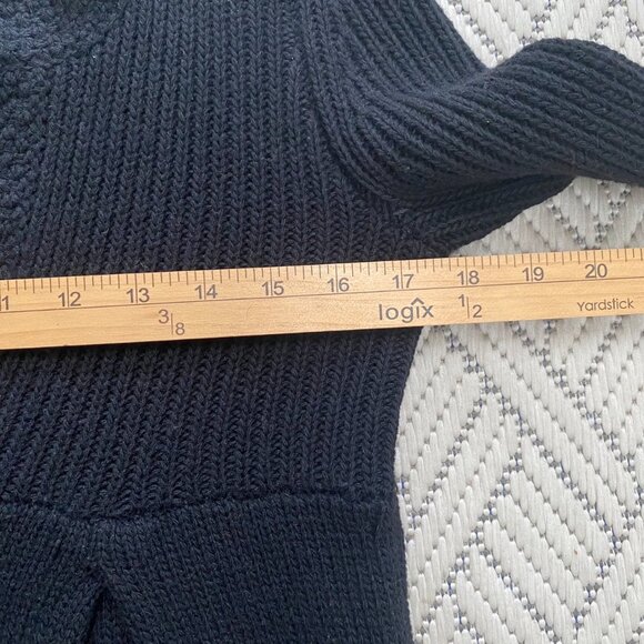 Great pre-owned condition (see pics)!  Style: Quiet Luxury Preppy Academia Class - Picture 14 of 14